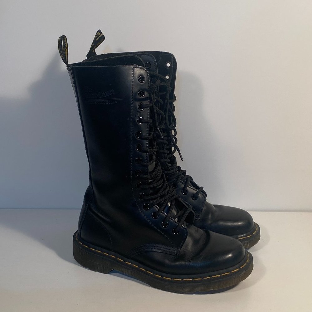 Dr Martens (1914) Black Leather 14 Eye Combat Boots Women Size 6 us